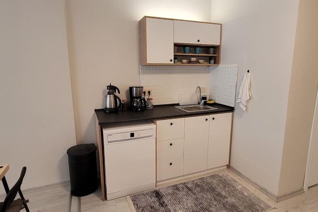 New Cosy Studio In The Heart Of Kadikoy Istanbul Exterior photo