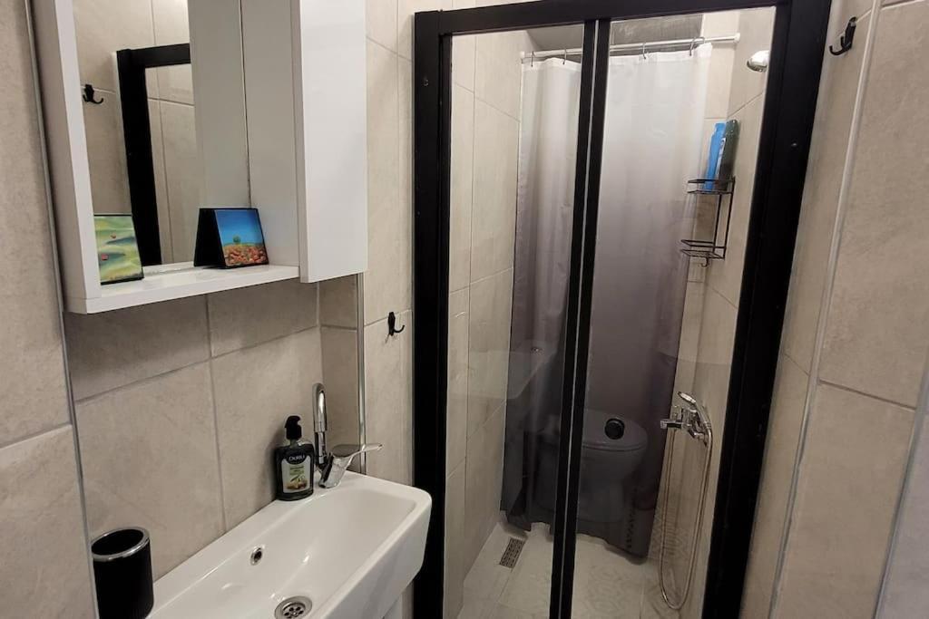 New Cosy Studio In The Heart Of Kadikoy Istanbul Exterior photo